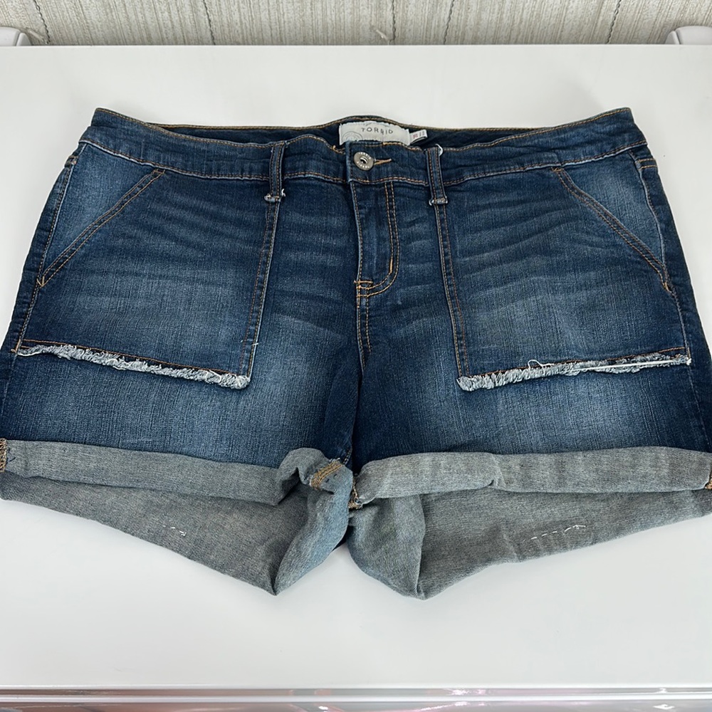 Torrid 20 Plus Size Denim Shorts